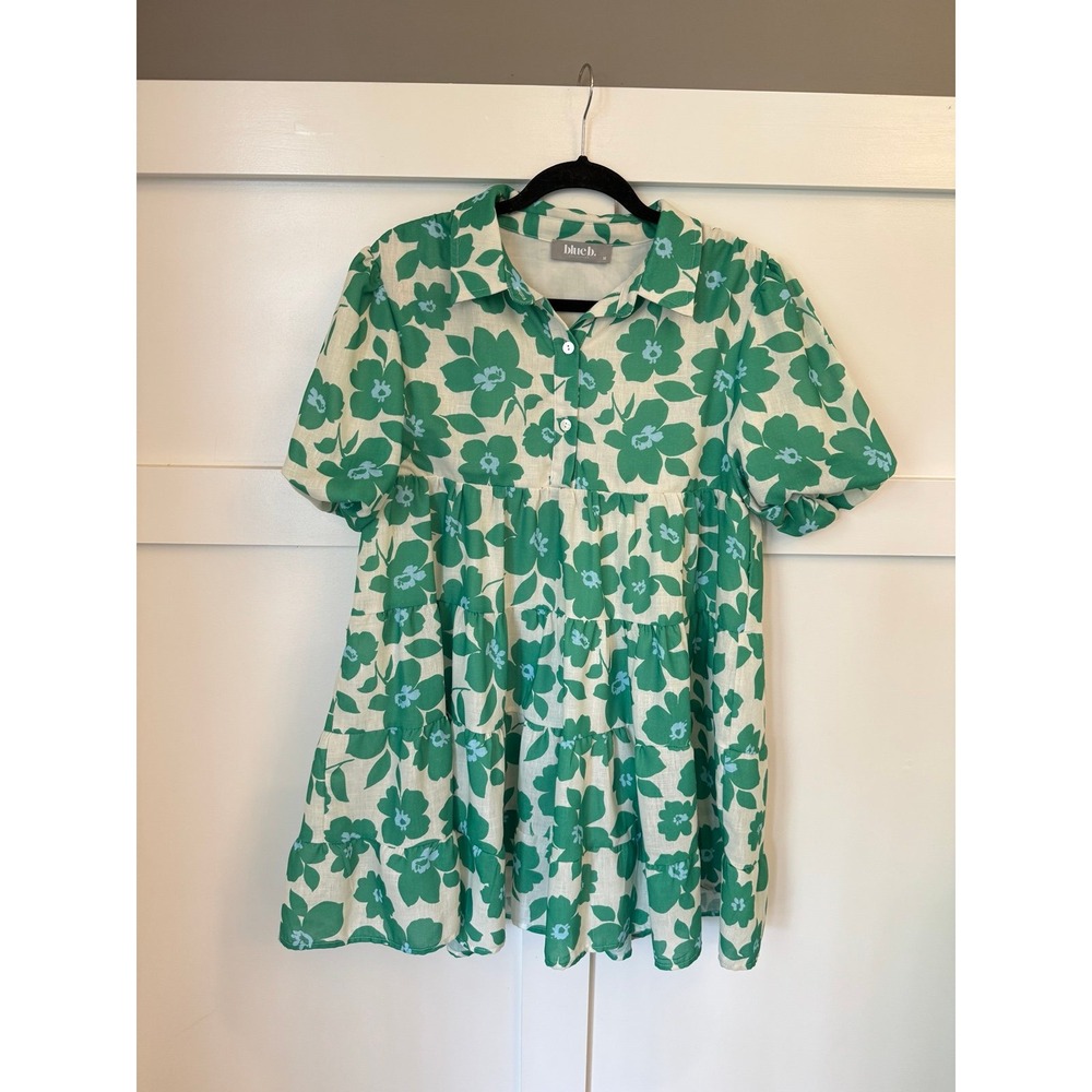 BlueB green floral mini dress size medium EUC